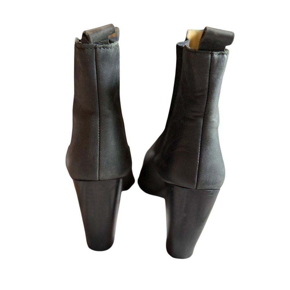 Ivylee Copenhagen Black Leather Chelsea Boots Portugal Block Heel EU 39 US 8.5 - Picture 3 of 6